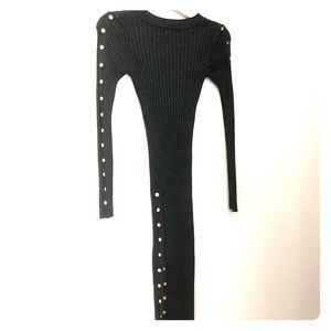 Long rubbed button dress